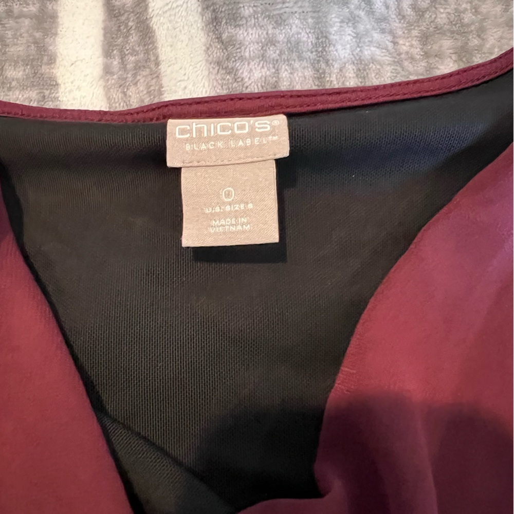 Chico's Bundle of Four Women’s Tops - Picture 7 of 15